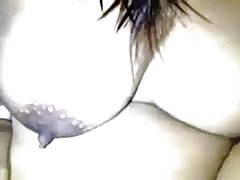 私のペニスの上に座るためにメイドを支払った